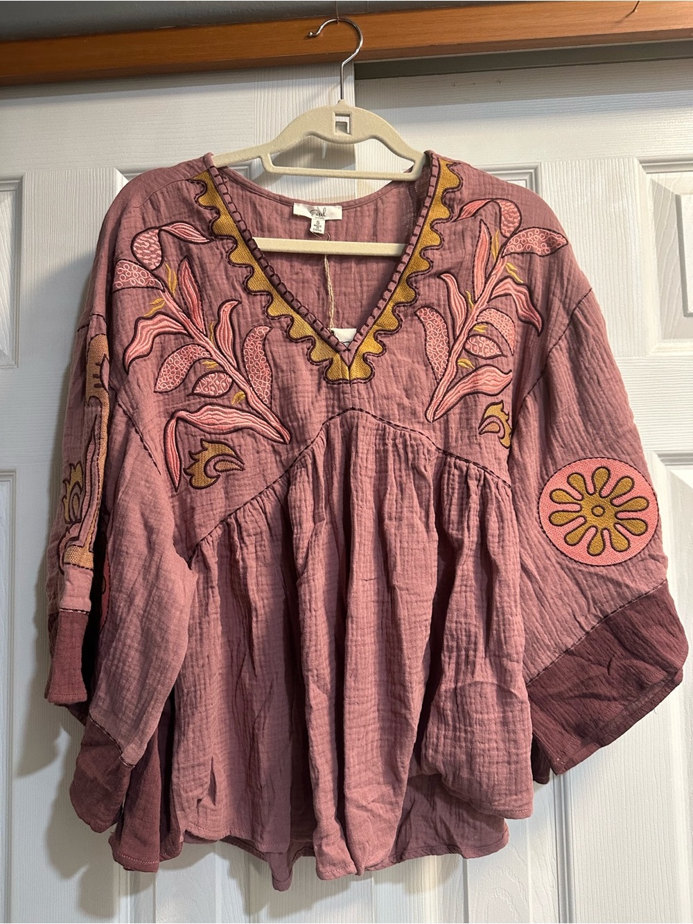 easel Mauve Embroidered V-Neck Peasant Tunic